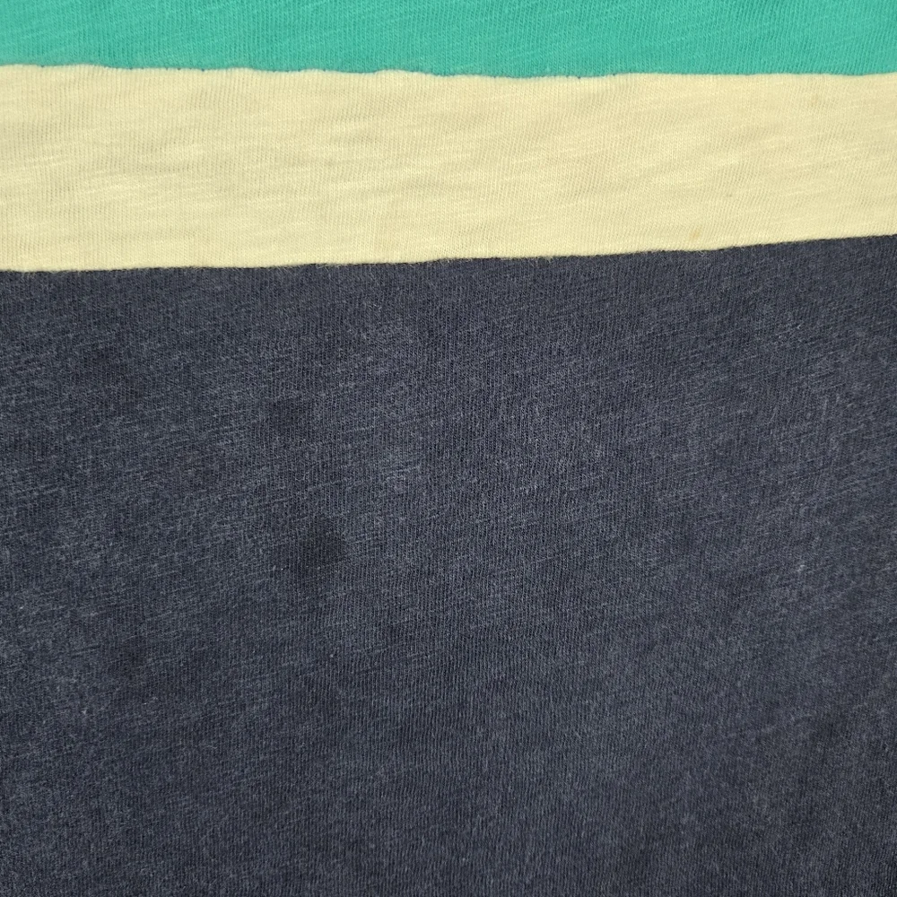 Set of 2 Boys Tees Size Small‎ – Old Navy Turtle & Gap Colorblock